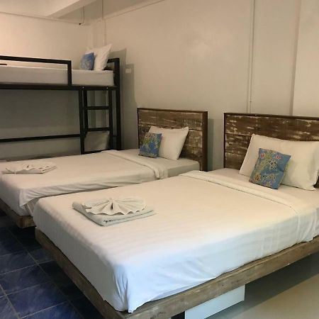 Frog House Bed & Breakfast (Adults Only) Patong Exteriör bild