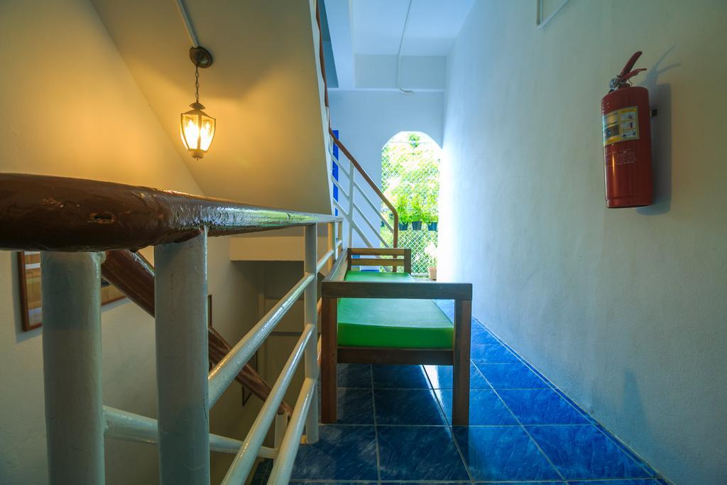 Frog House Bed & Breakfast (Adults Only) Patong Exteriör bild