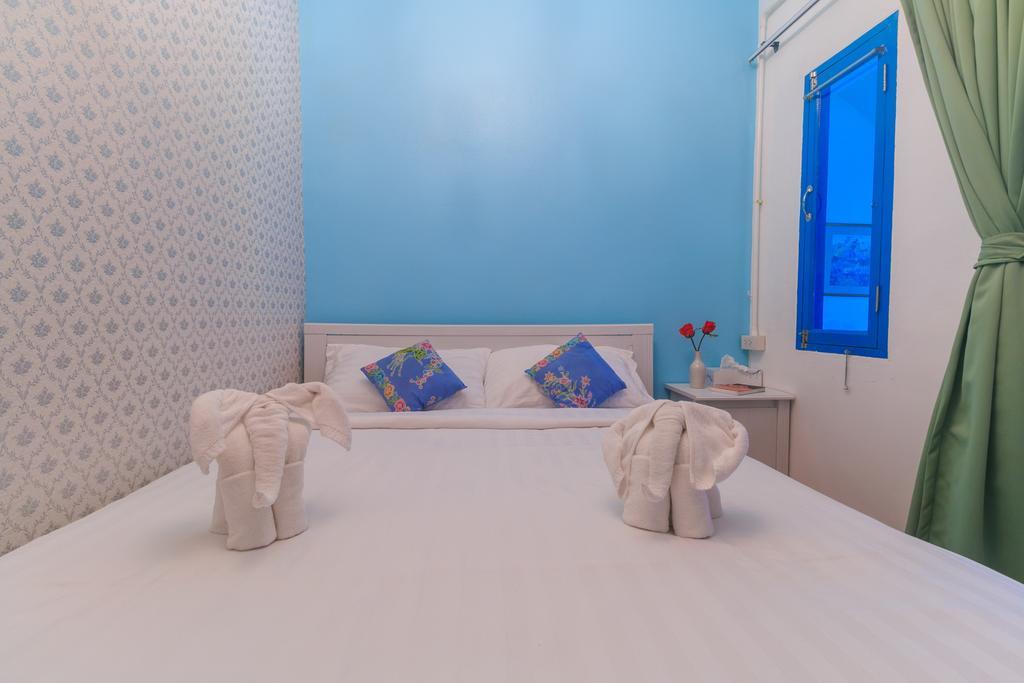 Frog House Bed & Breakfast (Adults Only) Patong Exteriör bild