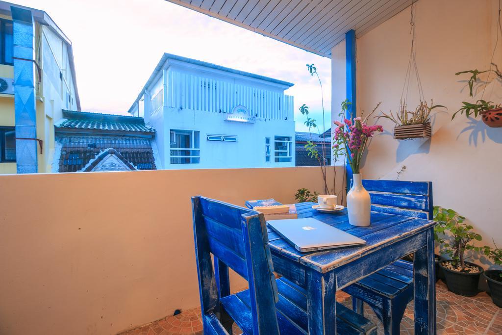 Frog House Bed & Breakfast (Adults Only) Patong Exteriör bild