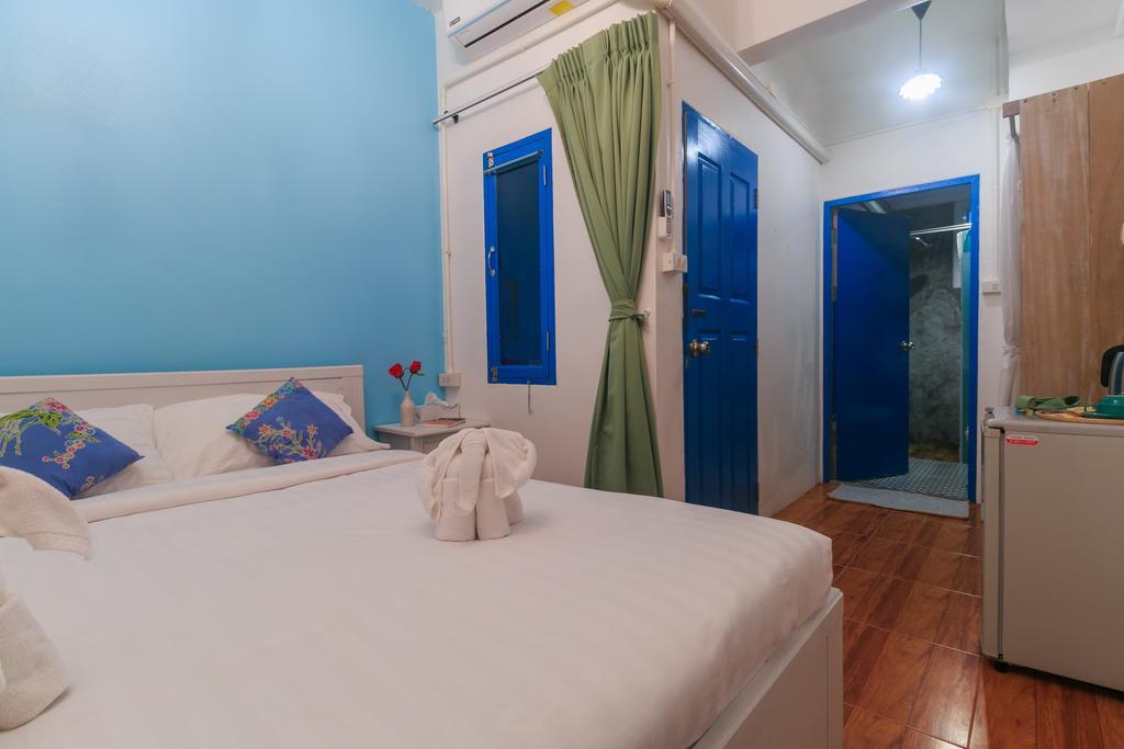 Frog House Bed & Breakfast (Adults Only) Patong Exteriör bild