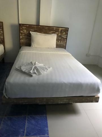 Frog House Bed & Breakfast (Adults Only) Patong Exteriör bild
