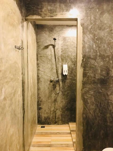Frog House Bed & Breakfast (Adults Only) Patong Exteriör bild