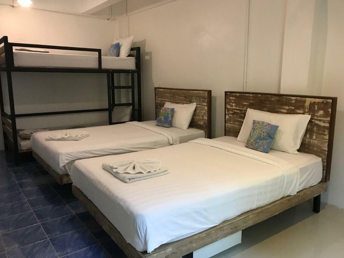 Frog House Bed & Breakfast (Adults Only) Patong Exteriör bild