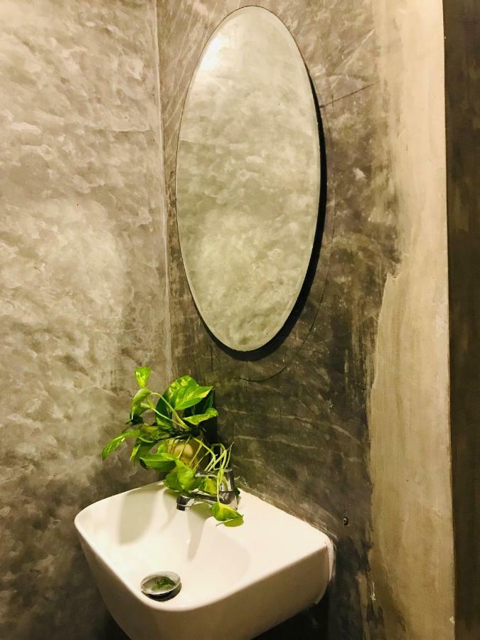 Frog House Bed & Breakfast (Adults Only) Patong Exteriör bild